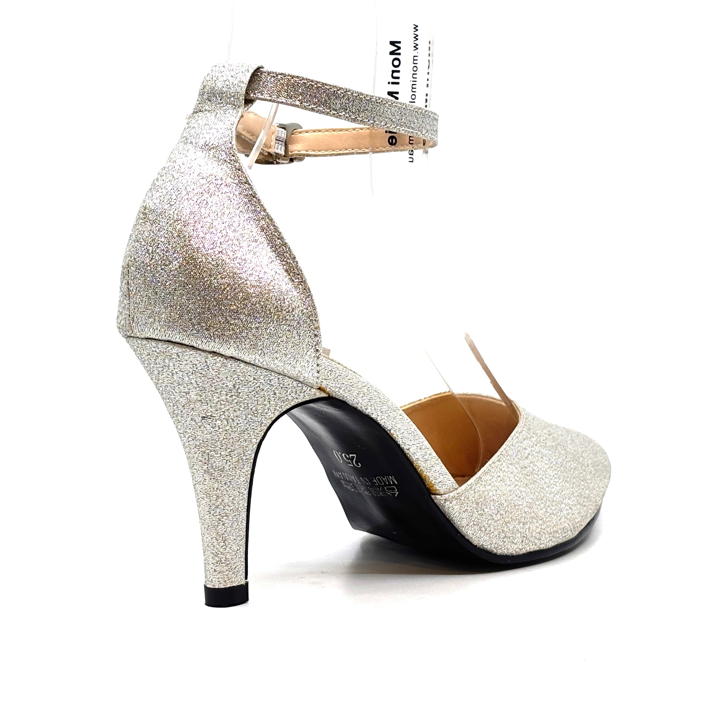 Adeera Pumps