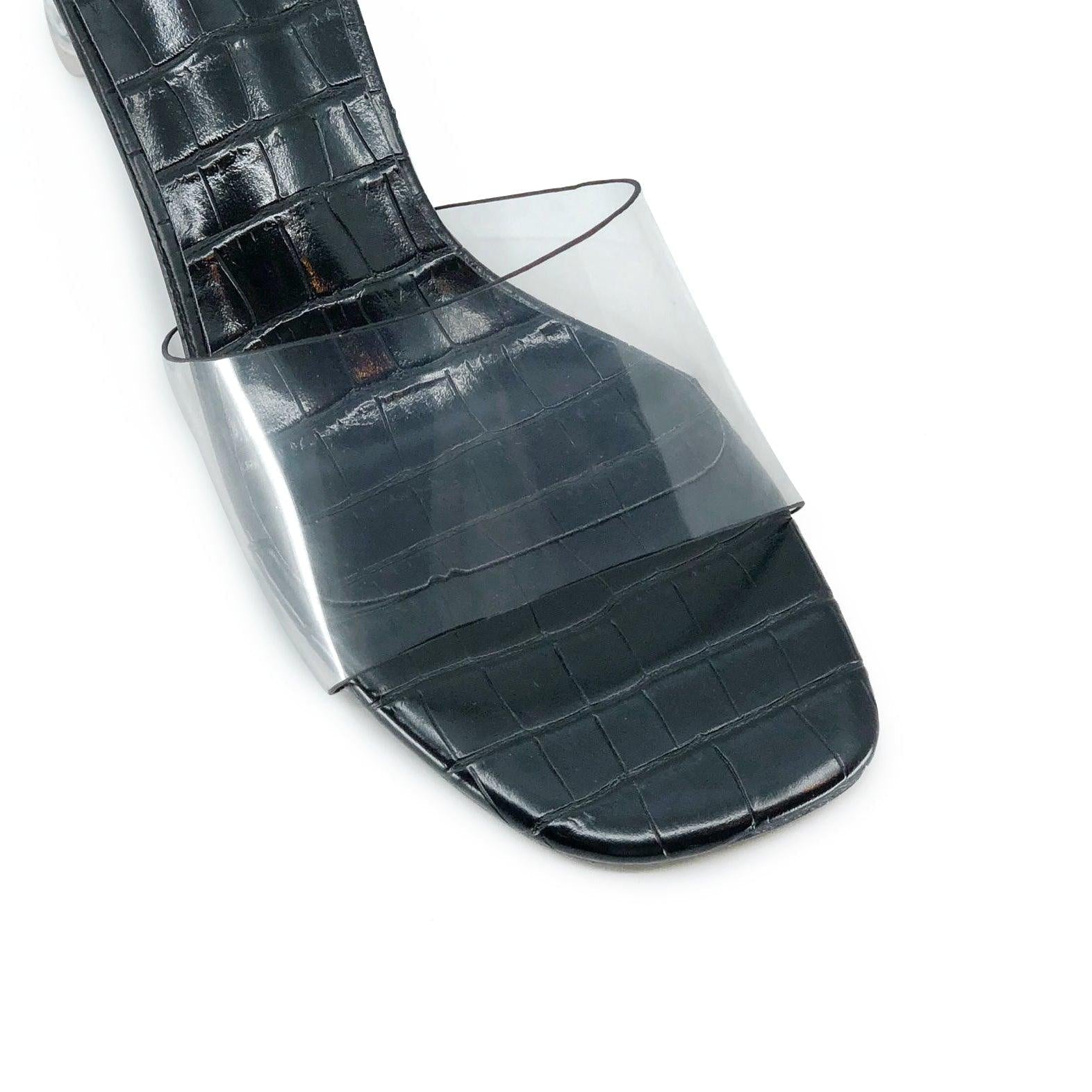 Simmi De Louvre Shoes