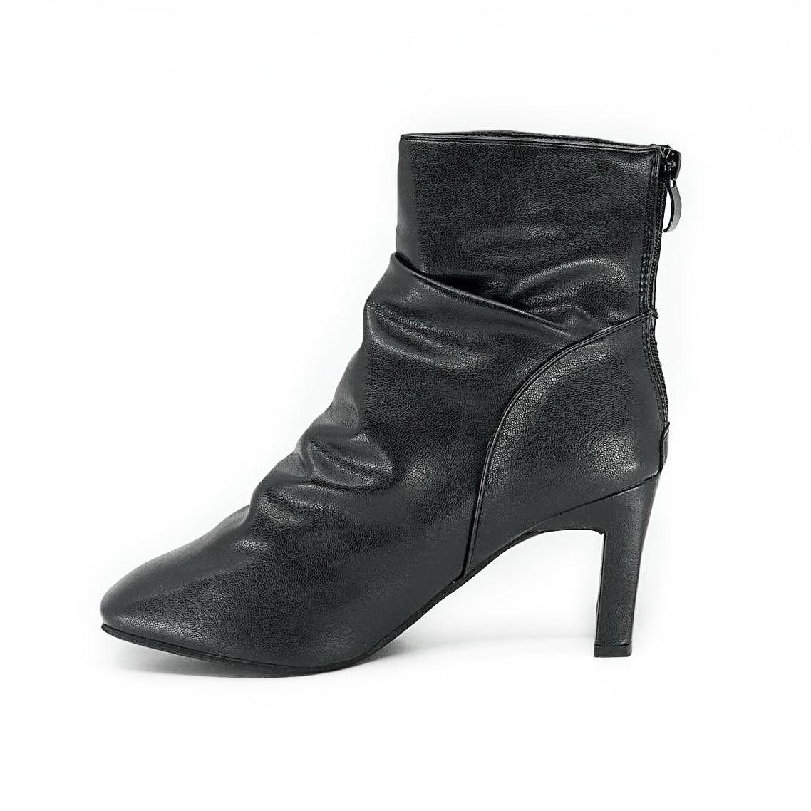 Slouchy Ankle Booties De Louvre Shoes