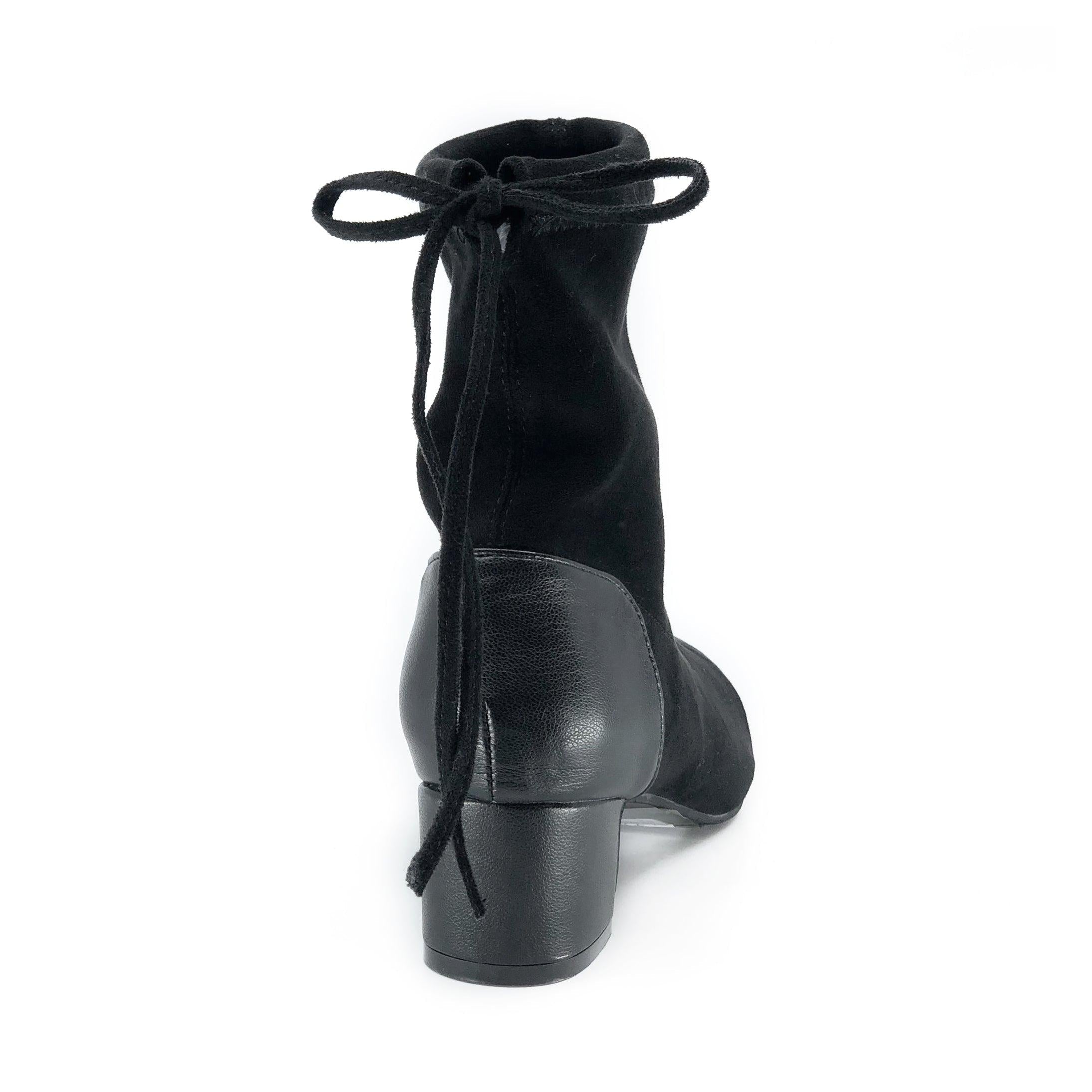 Vanessa De Louvre Shoes