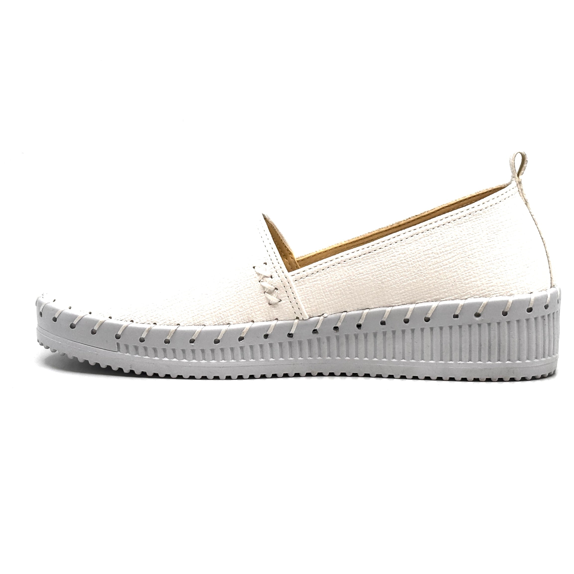Logan- thick heel